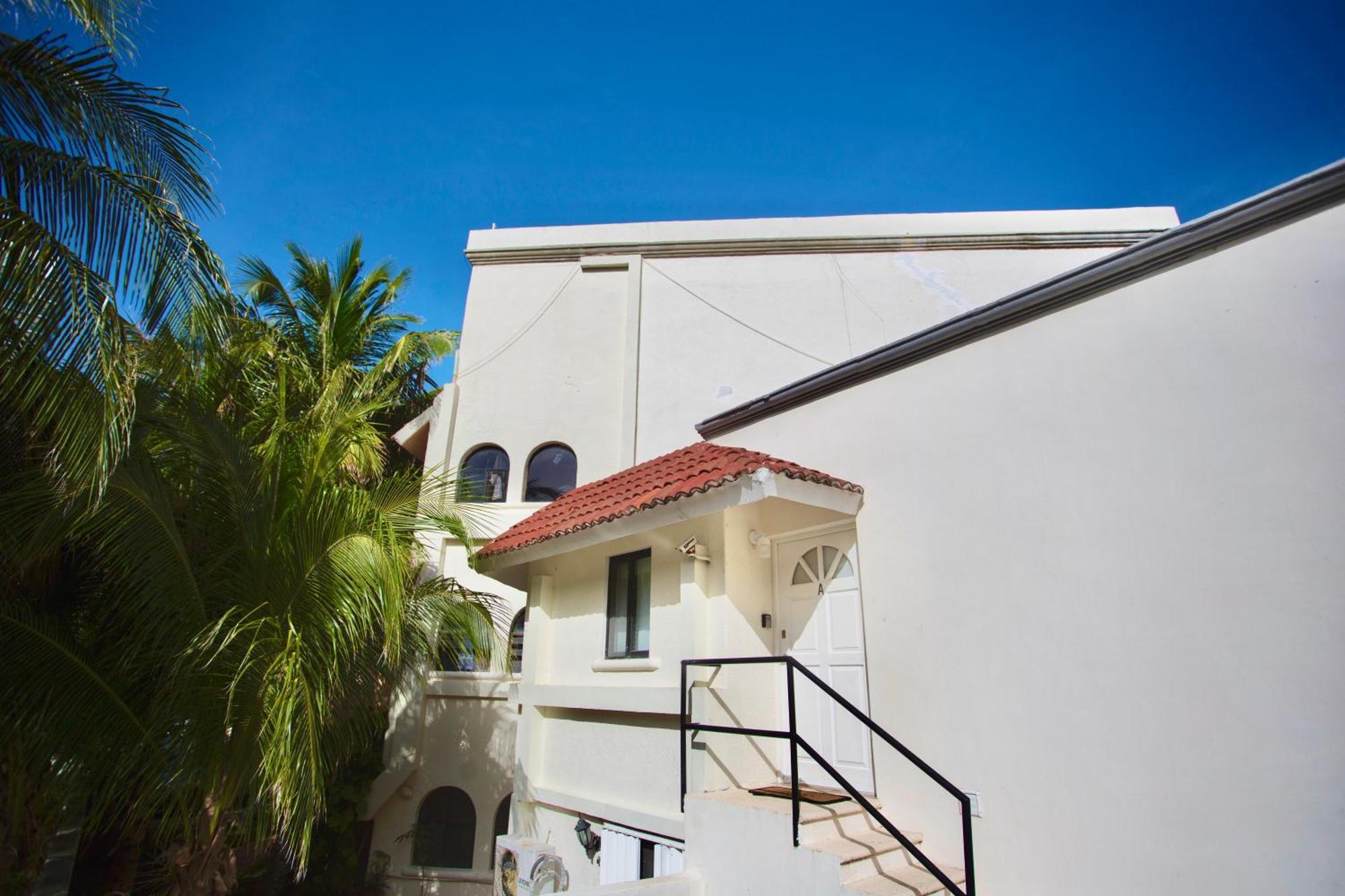 Cozy Loft With Pool, One Block From The Beach! Канкун Экстерьер фото